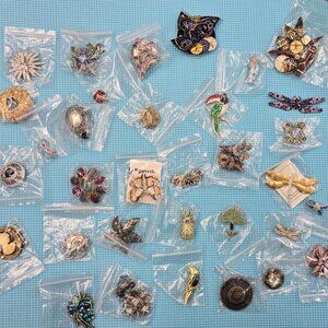 Large Brooch Collection 30+ brooches